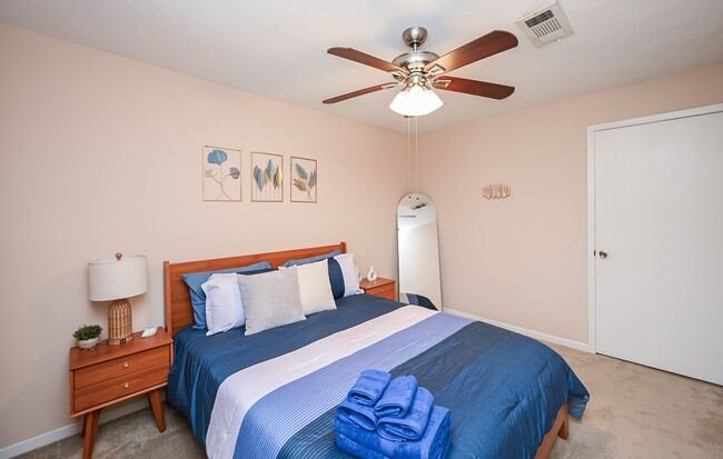 Building Photo - 19414 Dianeshire Dr