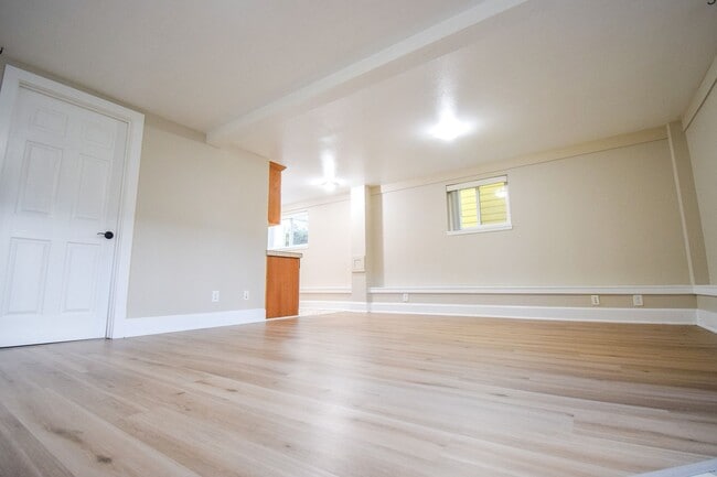 Photo - 22-128 Unidad B