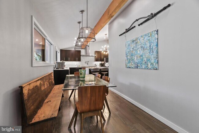 Photo - 1004 Mercer Rd