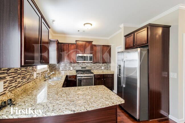 365 White Birch Ln