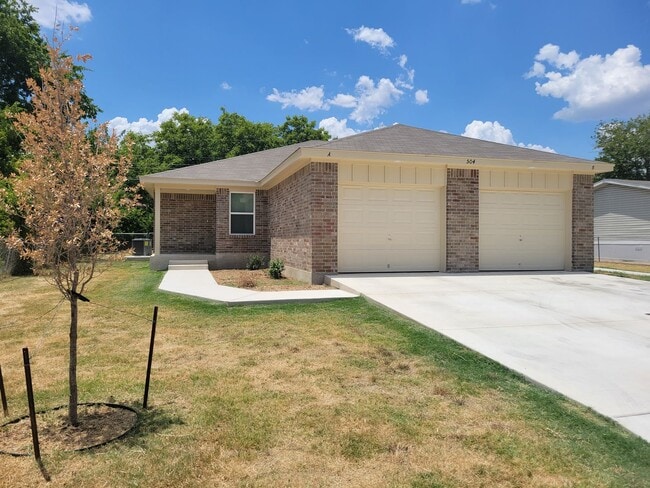 Building Photo - 504 S Juanita Dr Unit A-STILL OCCUPIED BY RESIDENT