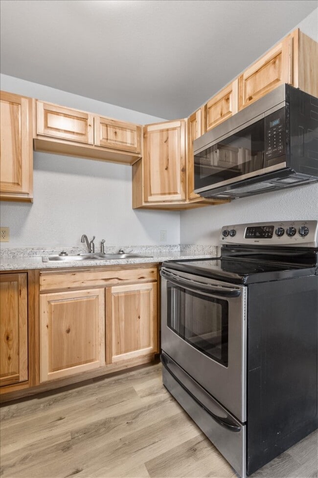 Photo - 346 Bench Blvd