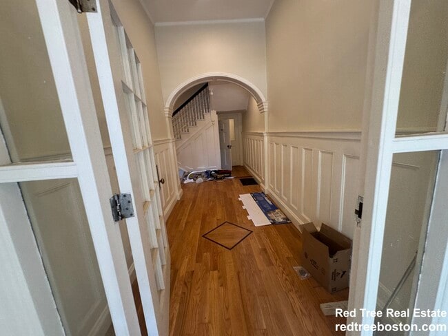 Photo - 1726 Beacon St