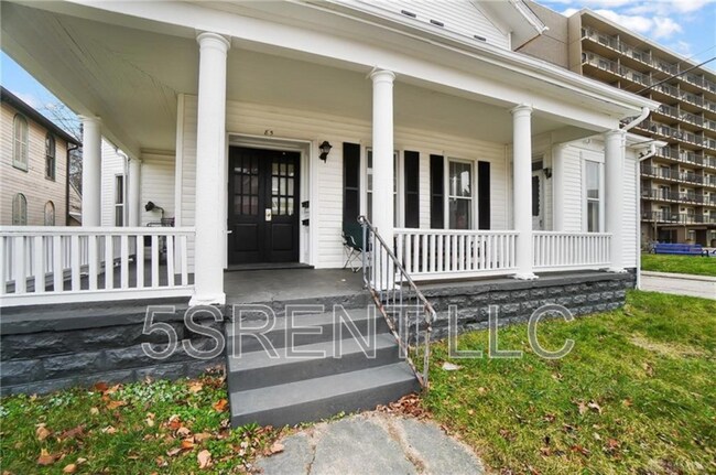 Photo - 85 W 2nd St Unidad 4