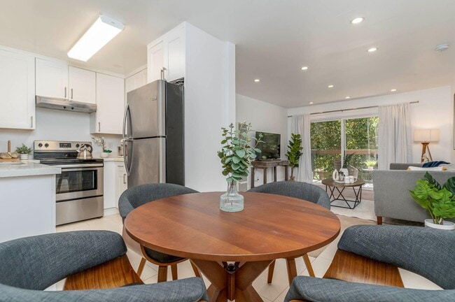 Photo - 5305 Ridgeview Cir