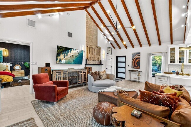 Photo - 8225 NE 8th Ct