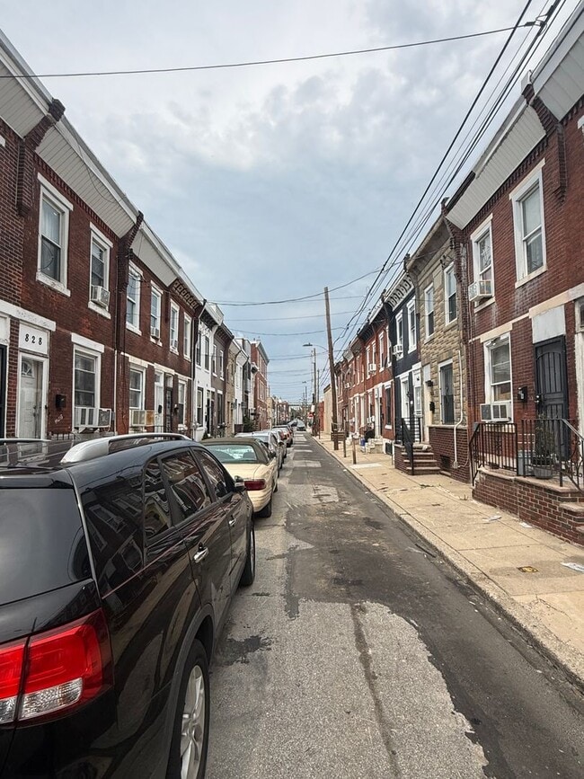 Photo - 824 Winton St