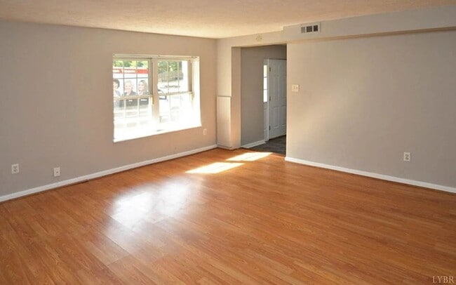 Photo - 4204 Tremont St