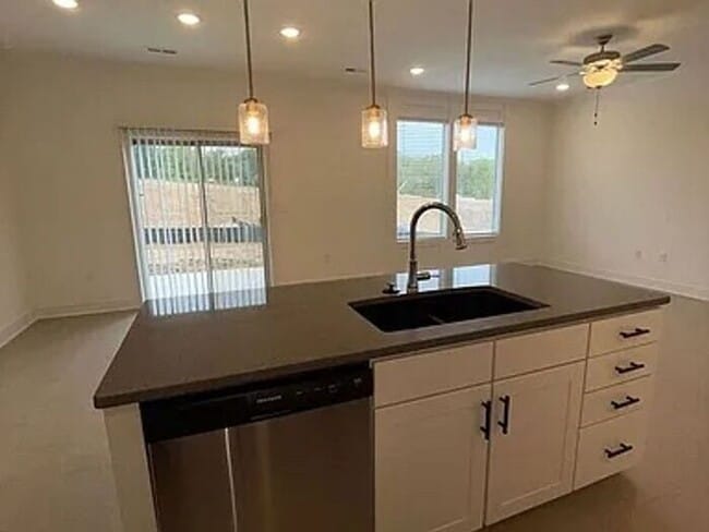 Photo - Gorgeous 3 bedroom / 2/5 bath in Park Hill schools!