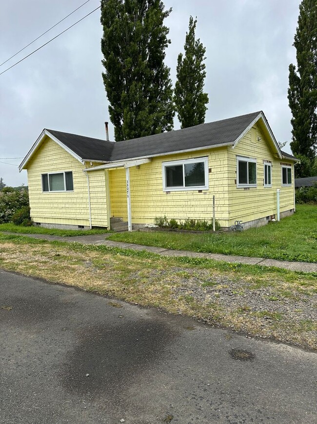 Quiet 2 Bedroom, 1 Bath Home - APPLICATION... - Quiet 2 Bedroom, 1 Bath Home - APPLICATION...