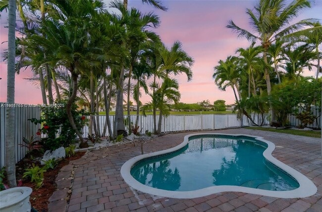 Photo - 6425 SW 164th Ave