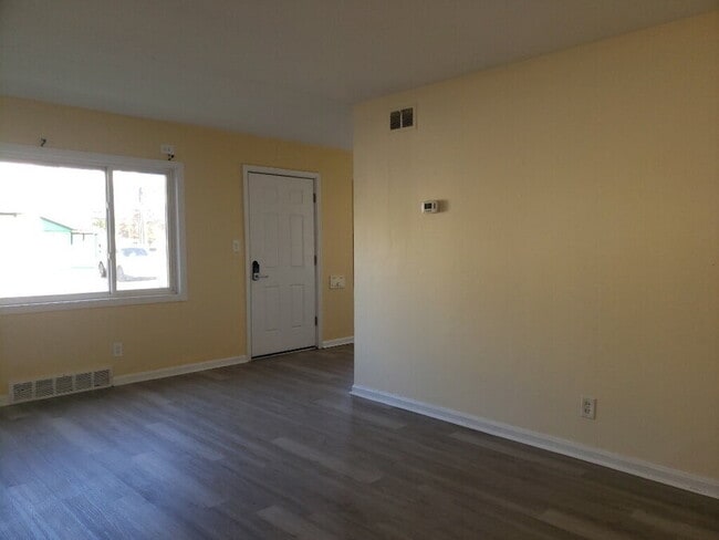 Photo - 3288 W 141st St