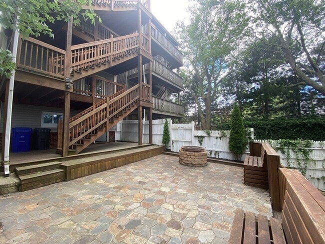 Photo - 444 Sumner St Unit 3