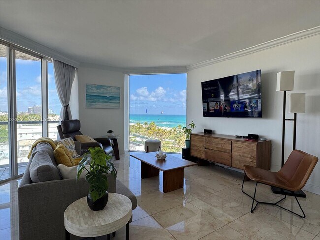 Building Photo - 7330 Ocean Terrace Unit 8-D