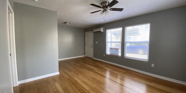 417 Hill Crossing - South - 417 Hill Crossing - South Condo Unit A