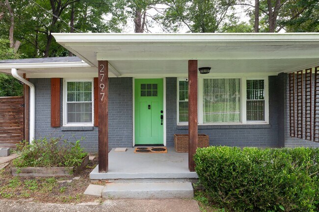 Photo - Renovated 3/2 w/ Fenced In Backyard and Co...