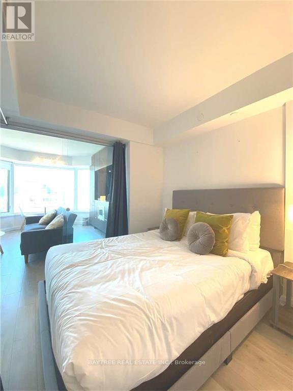 Photo - 155 Yorkville Ave Unité 920