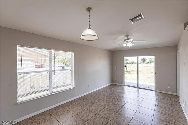 Photo - 2130 NE 8th Pl