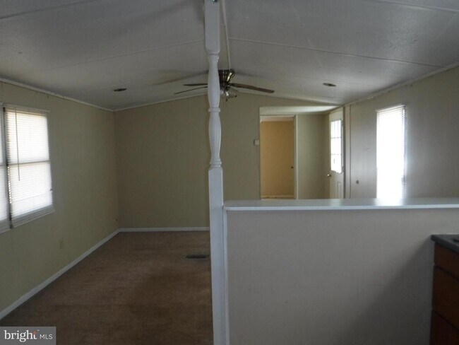 Photo - 47 Shamrock Ave