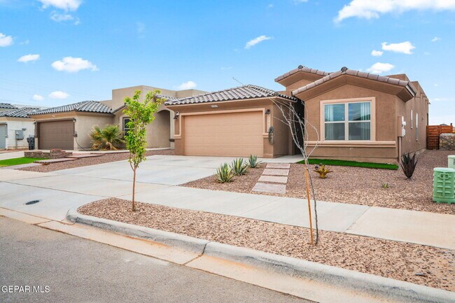 Photo - 13956 Garforth Ave