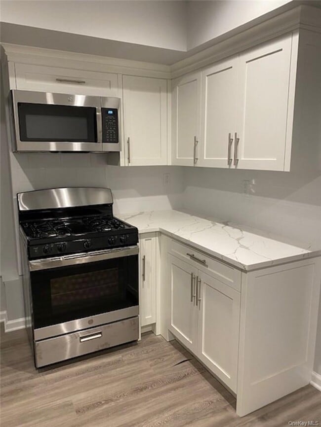 165-167 E Main St Unit 2A