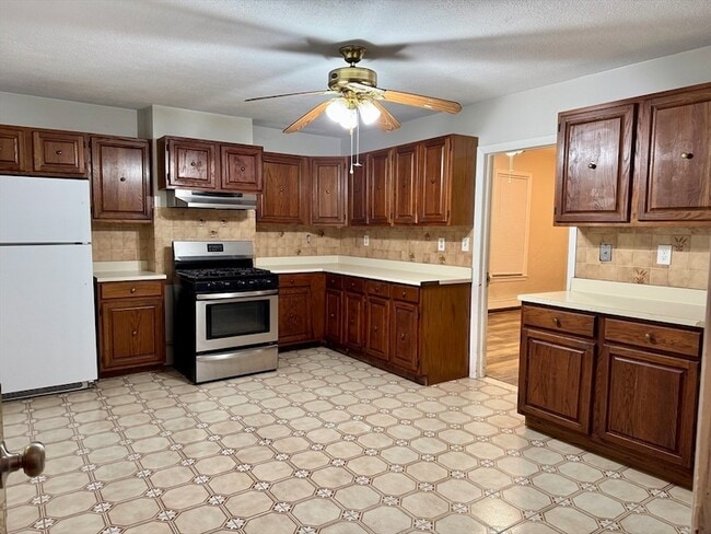 Photo - 230 Havre St Unit 2