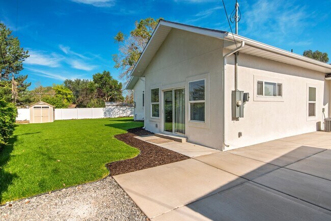 Photo - 940 E Buddlea Dr