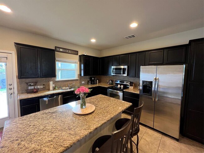 Photo - 1010 Lost Pines Ln