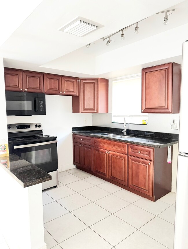 Photo - 4290 NW 21st Ave