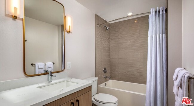 Photo - 1340 S Hill St Unit 201