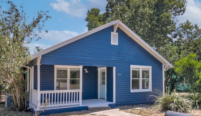 Photo - Timeless 2 Bedroom, 2 Bath Home in Downtow...