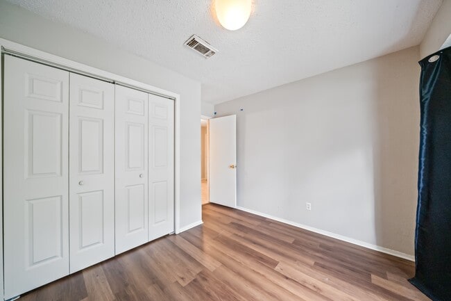 Photo - 20115 Raingate Ln