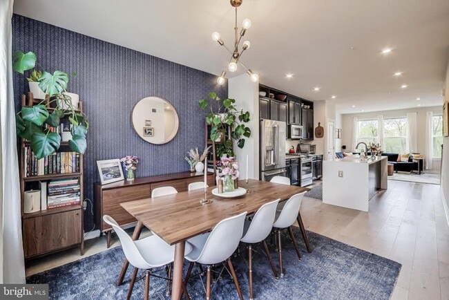 Photo - 2509 River Terrace Rd Townhome