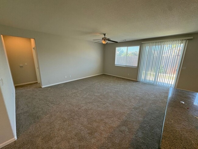 Photo - 1332 Tuolumne Way