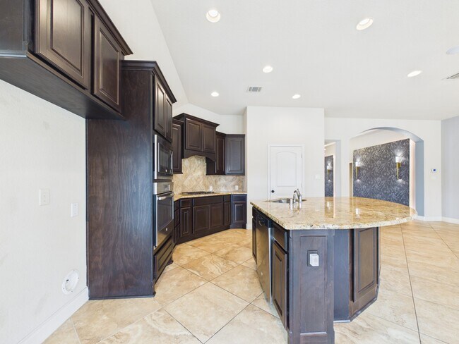 Photo - 2807 Naples Park Ln