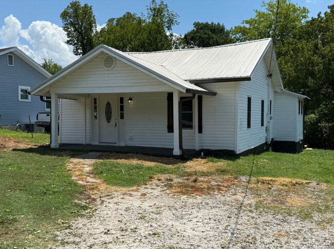 Building Photo - 1008 Avenue A Rental