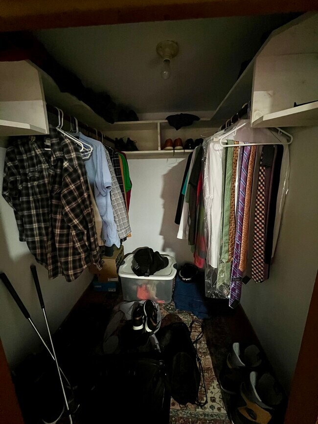 Private Closet - 172 Princeton Ave