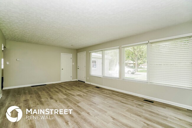 Photo - 3855 E Mound St