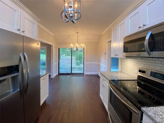 Photo - 311 Heritage Vlg