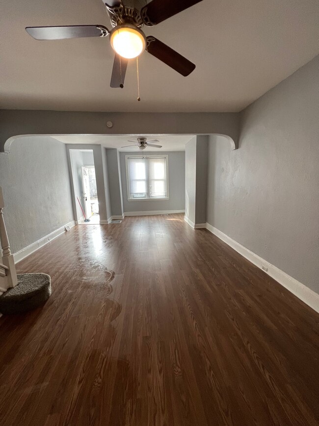 Photo - 2135 E Auburn St