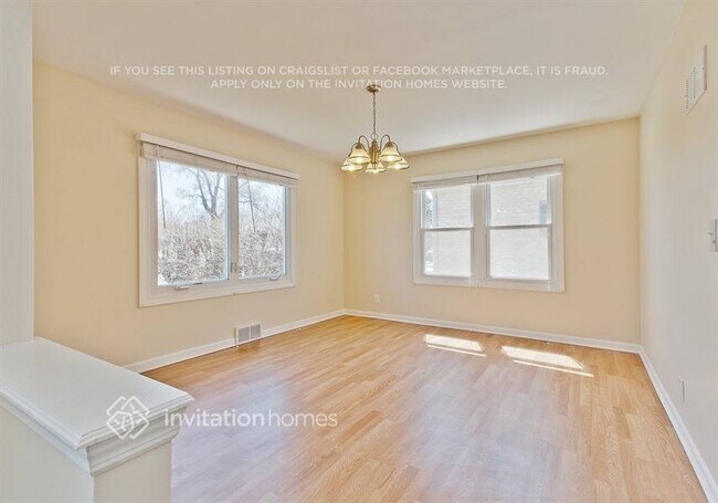 Photo - 7720 Mason Ave