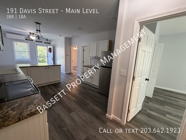 Photo - 191 Davis St