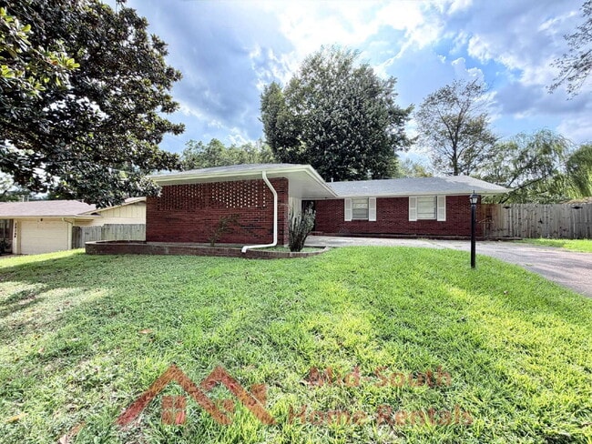 Photo - 3831 Hermitage Dr