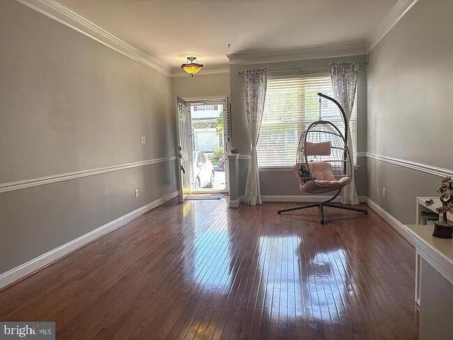 Photo - 233 Tall Pines Dr