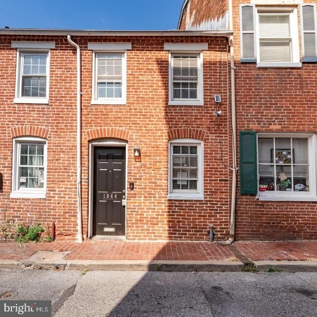 Building Photo - 1044 Patapsco St Rental