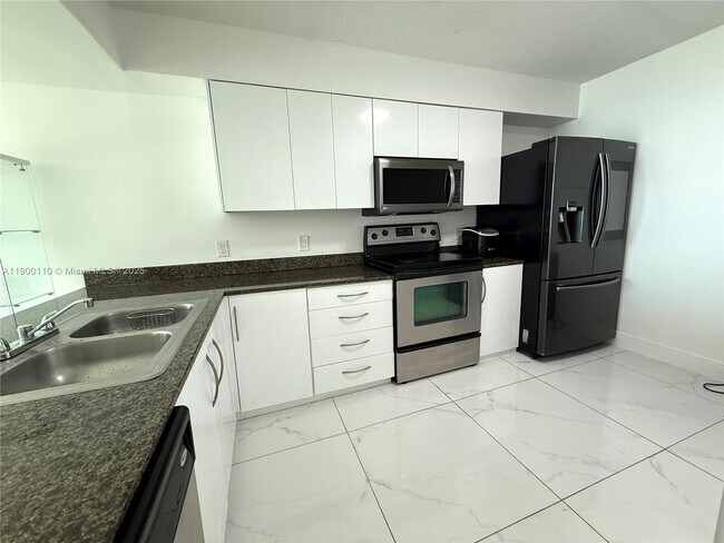 Photo - 1200 Brickell Bay Dr