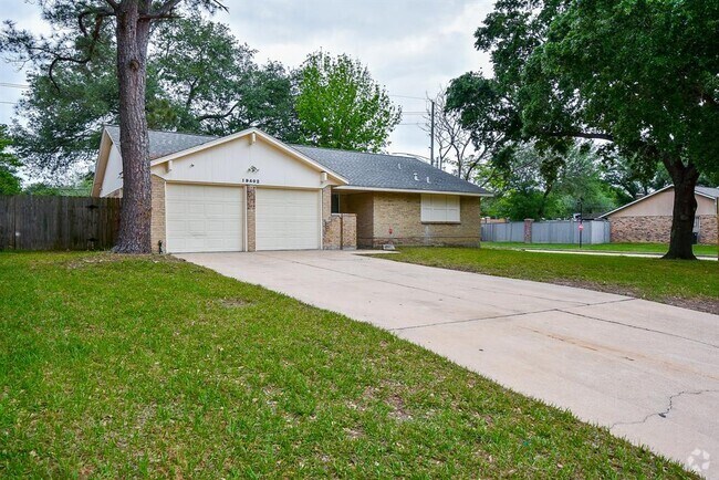Building Photo - 19402 Leafwood Ln Rental