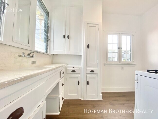 Photo - 1445 N Vista St Los Angeles, CA 90046