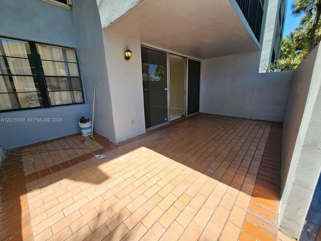 Photo - 10825 SW 112th Ave Unit 103