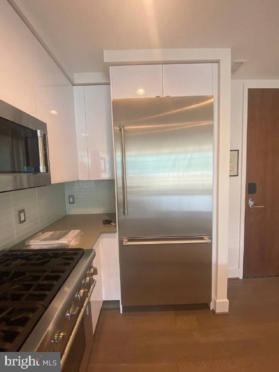 Photo - 45 Sutton Square SW Unit 1111